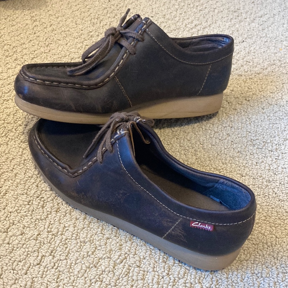 Brown Clark Wallabees